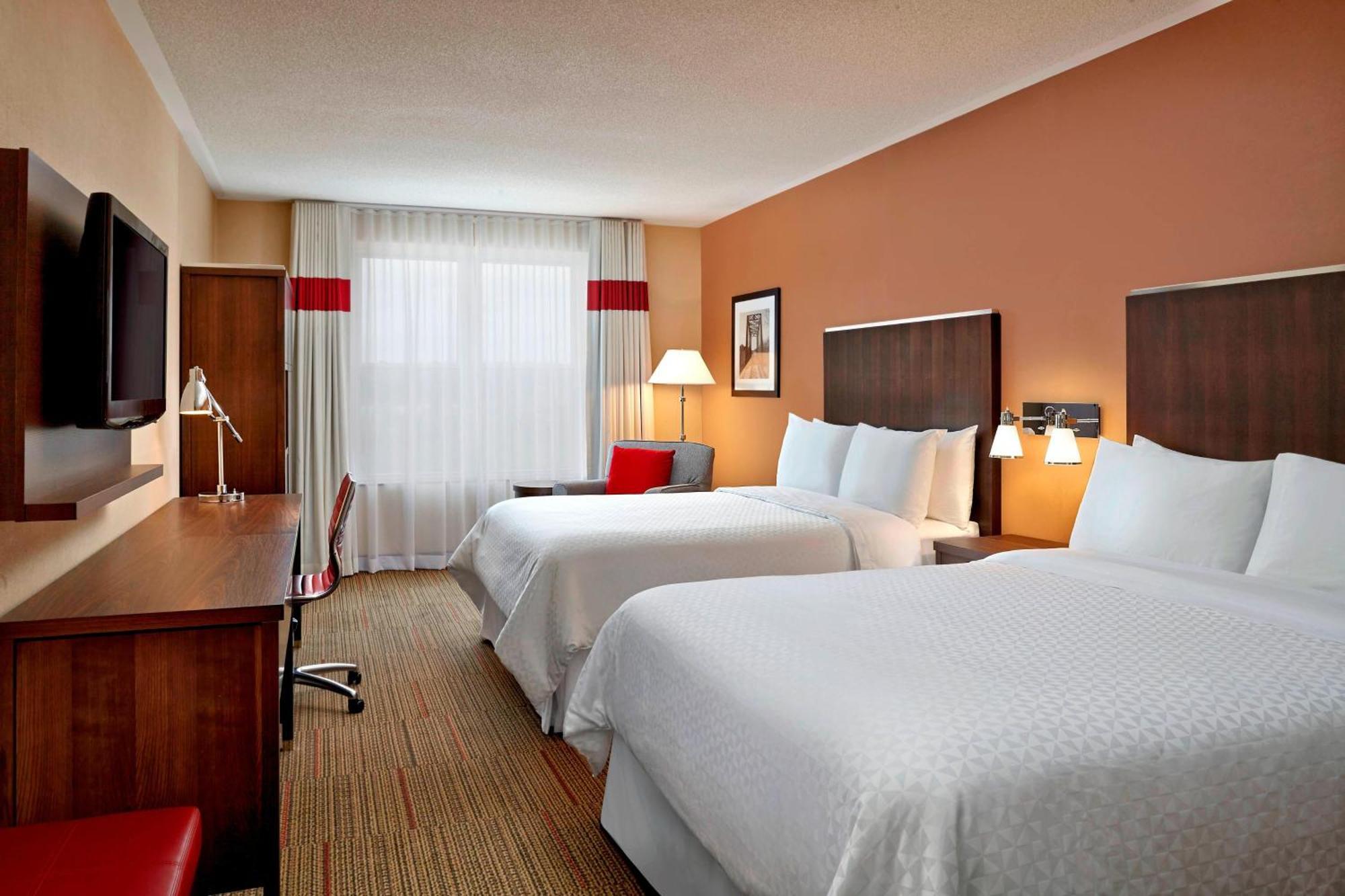 Four Points By Sheraton Moncton Extérieur photo